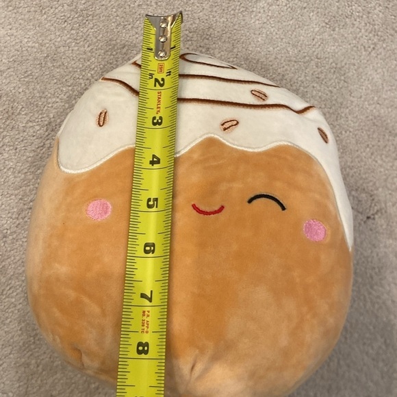 Chanel Cinnamon Roll Squishmallow - Picture 5 of 5
